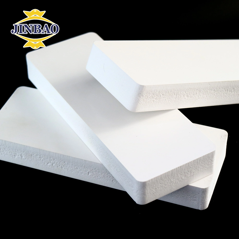 Placa de espuma de PVC versus compensado: comparação de durabilidade, custo e aplicação