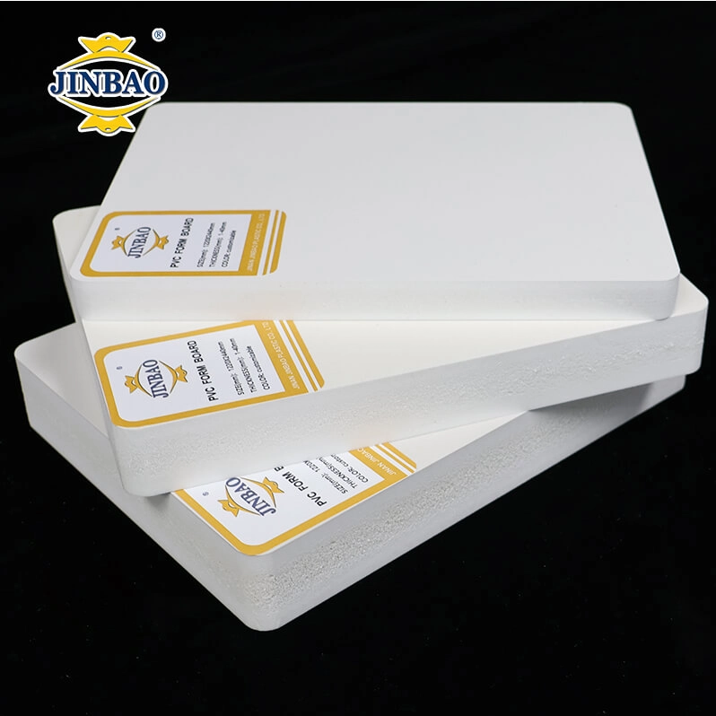 Placa de espuma de PVC versus MDF: o que é melhor para móveis e armários?